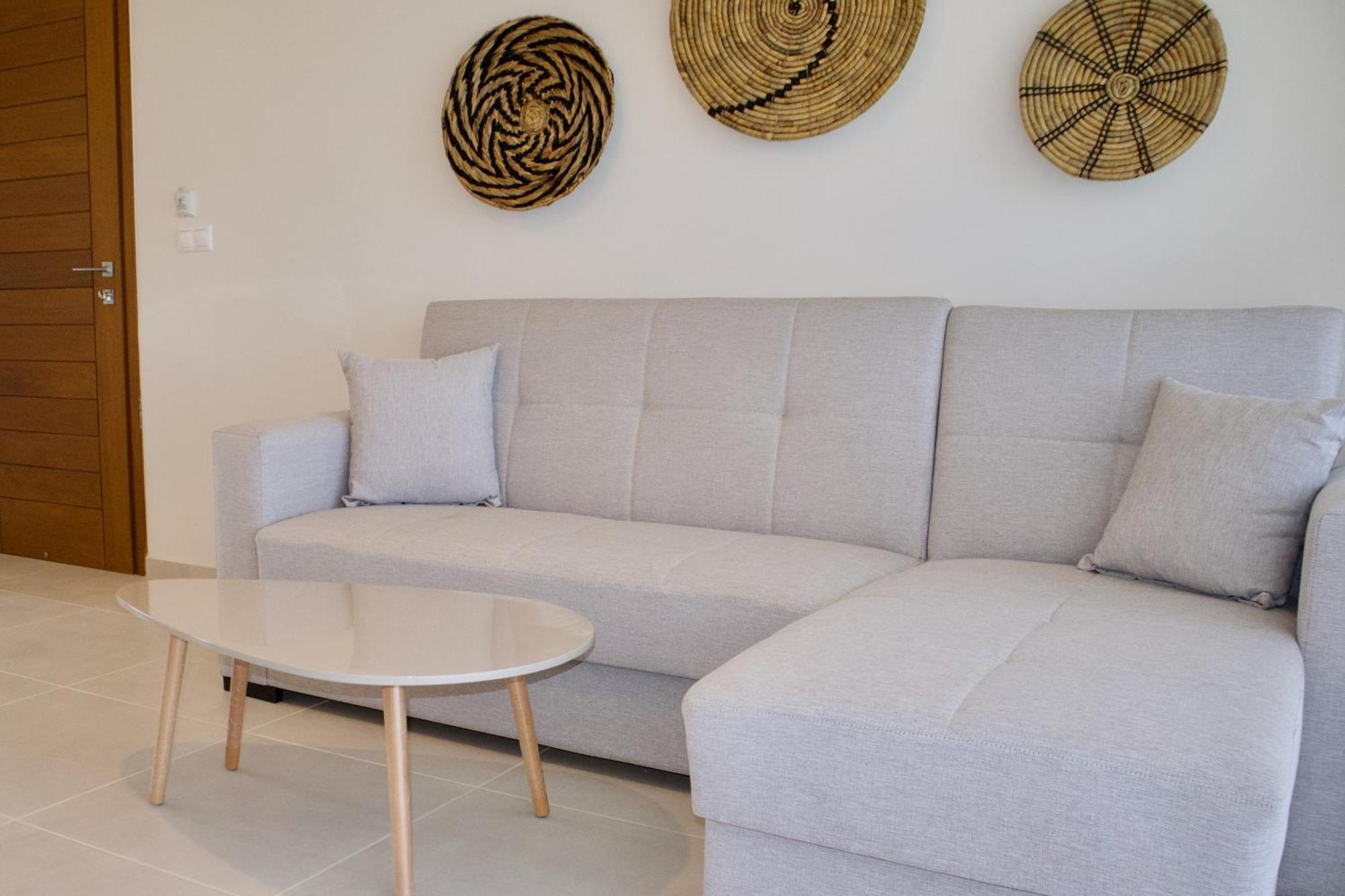Resitour - Aphrodite Beachfront Pirgos Psilonerou Kamer foto