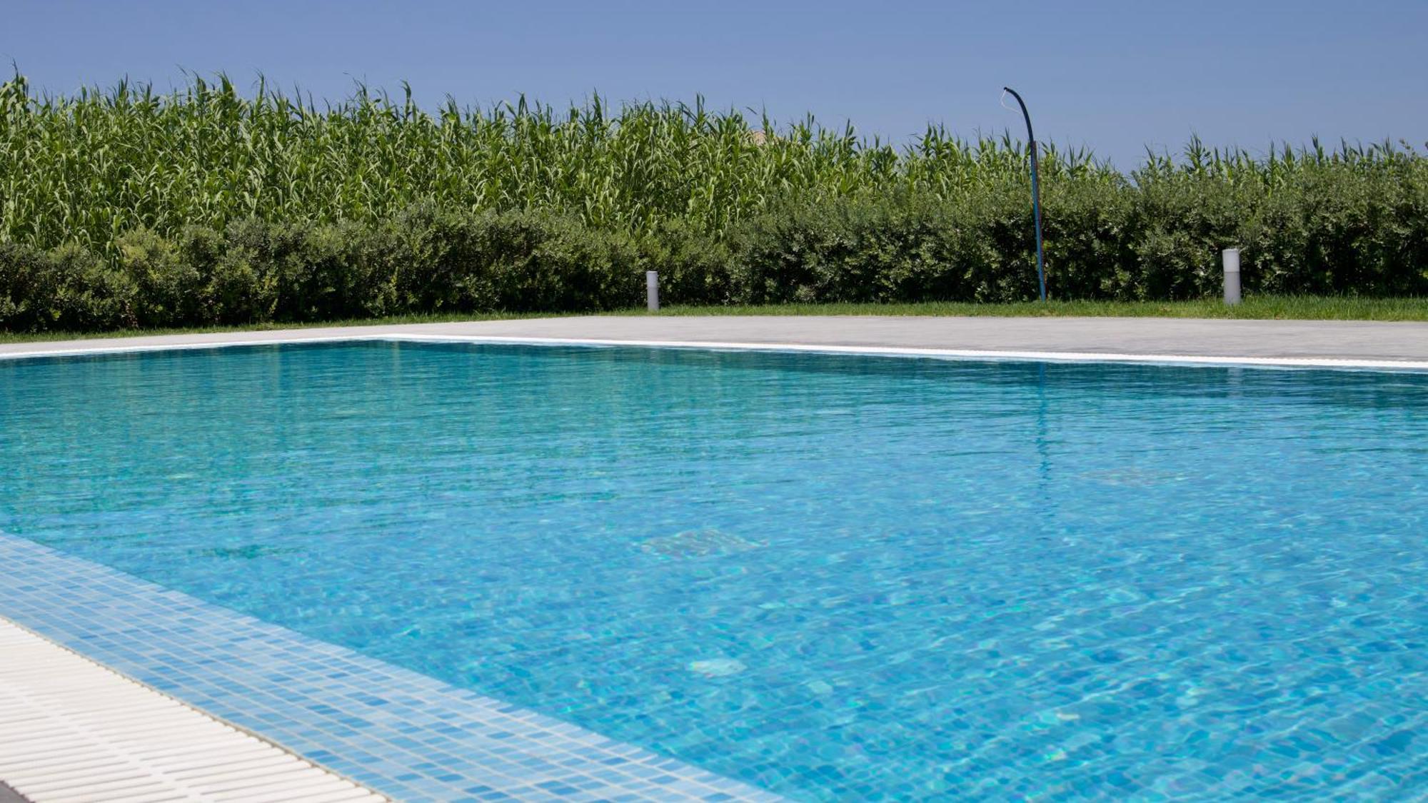 Resitour - Aphrodite Beachfront Pirgos Psilonerou Kamer foto