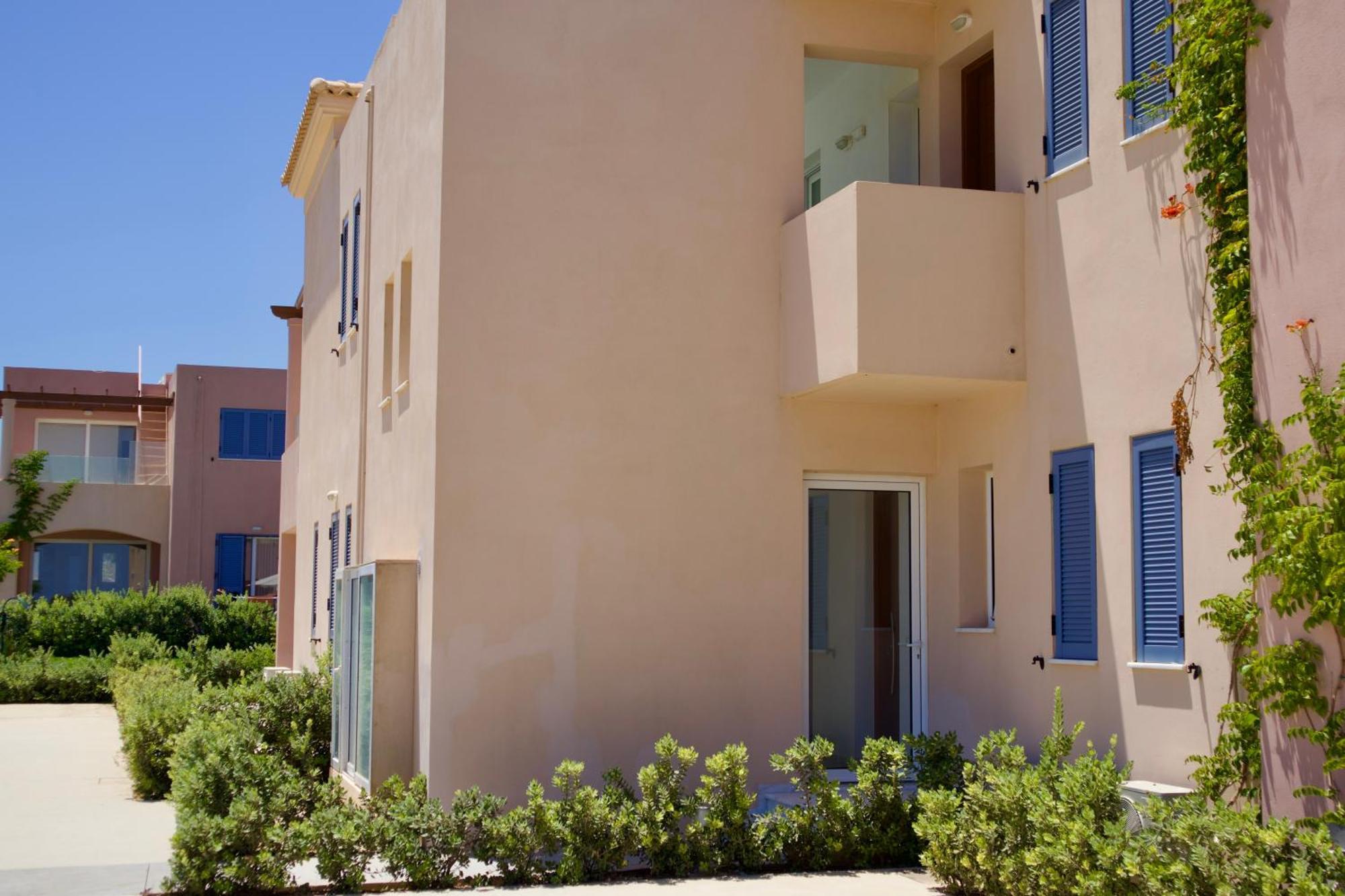 Resitour - Aphrodite Beachfront Pirgos Psilonerou Kamer foto